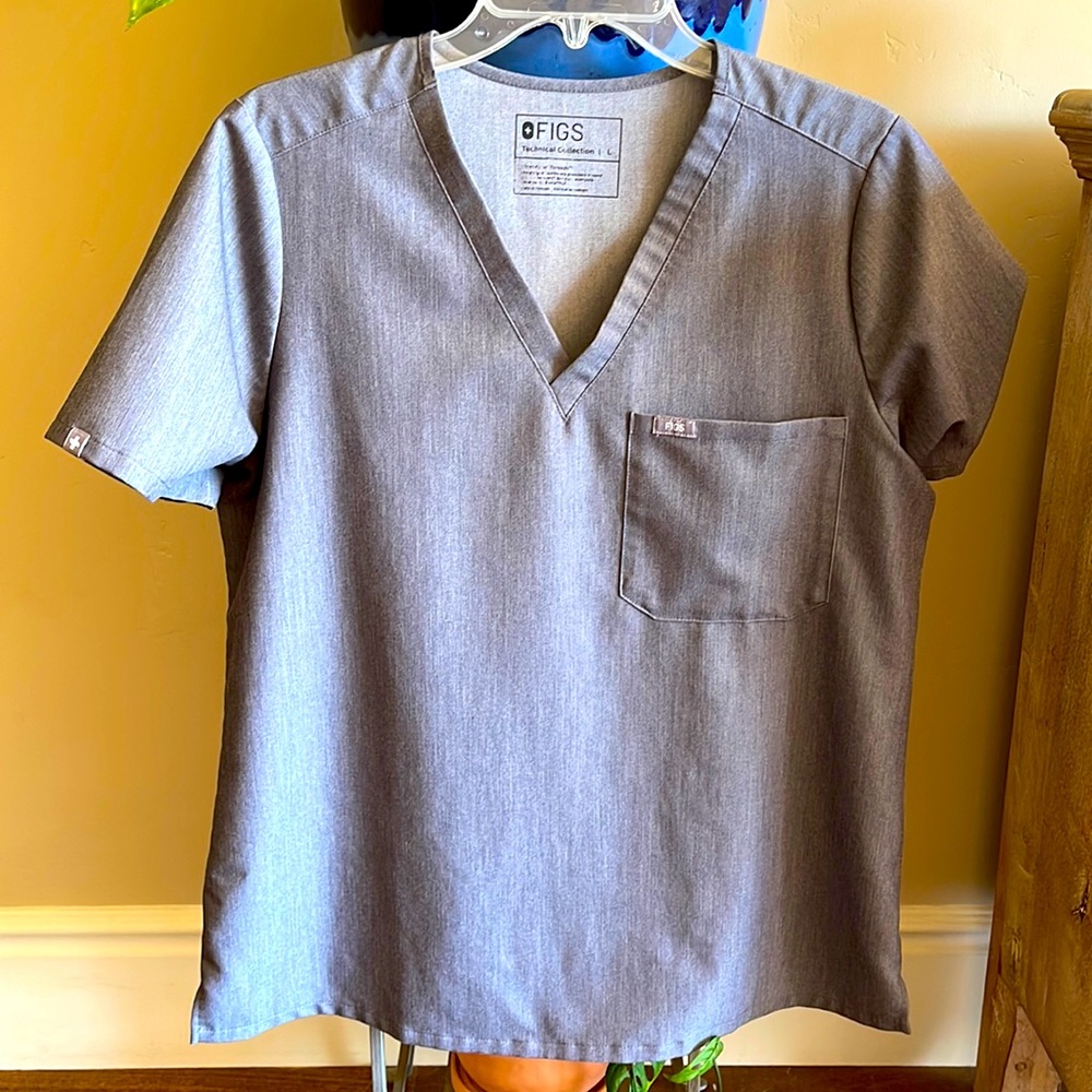 Figs One Pocket Scrub Top